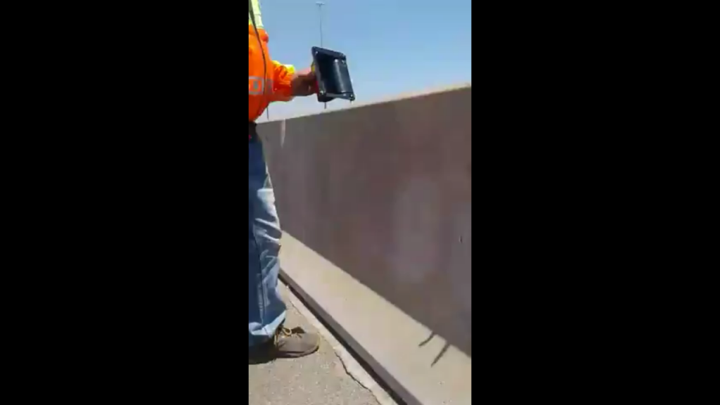 Bakwena Dome Bidirectional Concrete Barrier Reflector